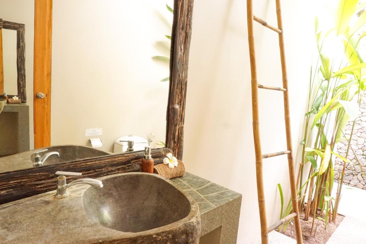 Ibludan Hotel Senggigi Zewnętrze zdjęcie